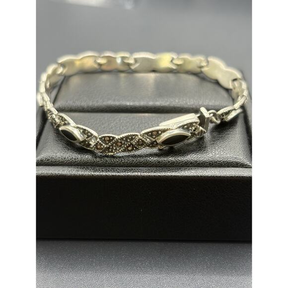 Vintage Sterling Silver Onyx 7" Bracelet Marcasite Bracelet 13 Grams W18 - Picture 3 of 11